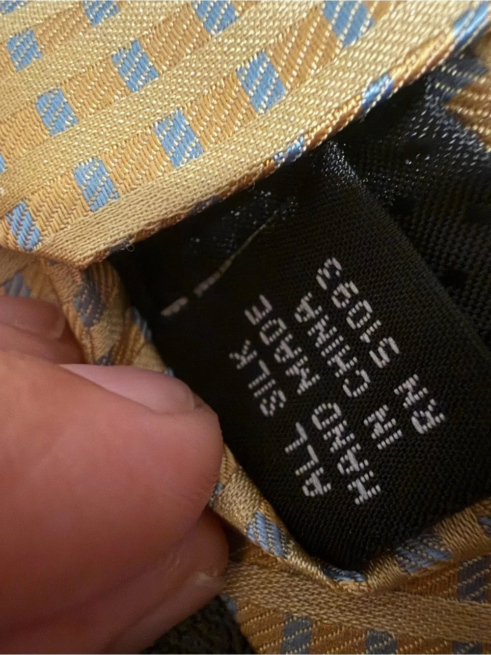 Sun river Brown and Gold Patterned Silk Tie Set